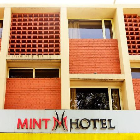 Mint Hotel Csandígarh Kültér fotó