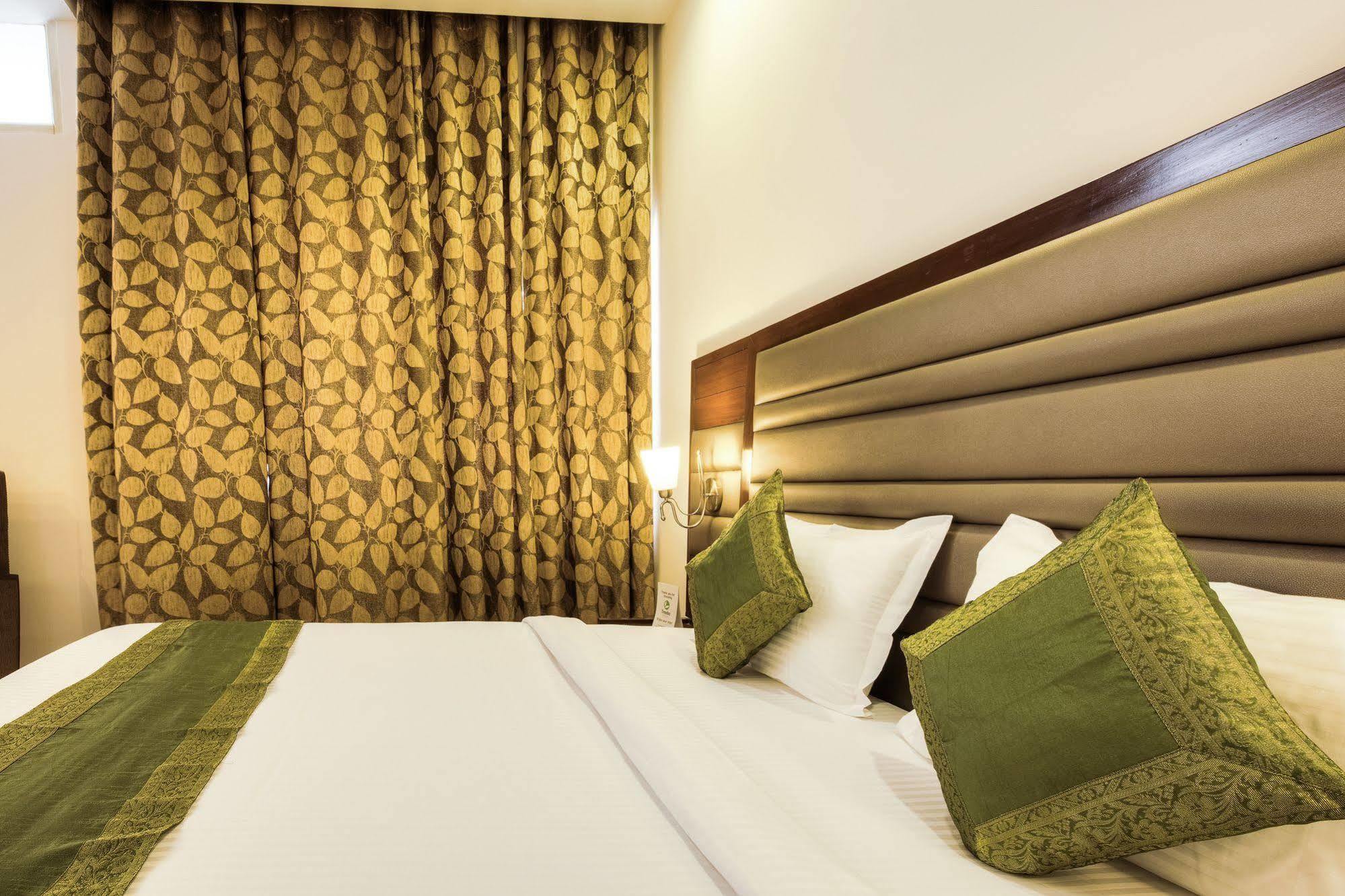 Mint Hotel Csandígarh Kültér fotó
