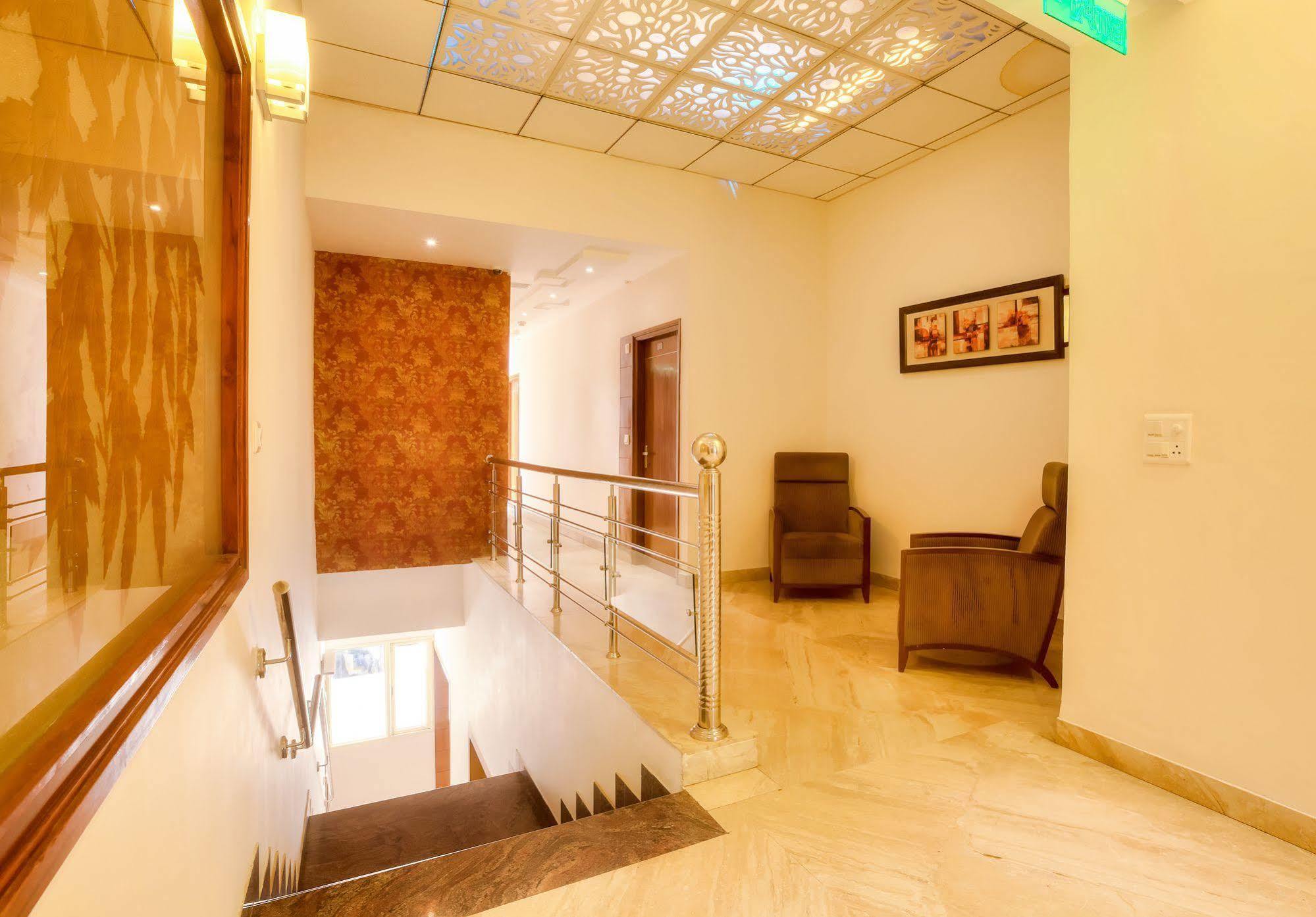 Mint Hotel Csandígarh Kültér fotó